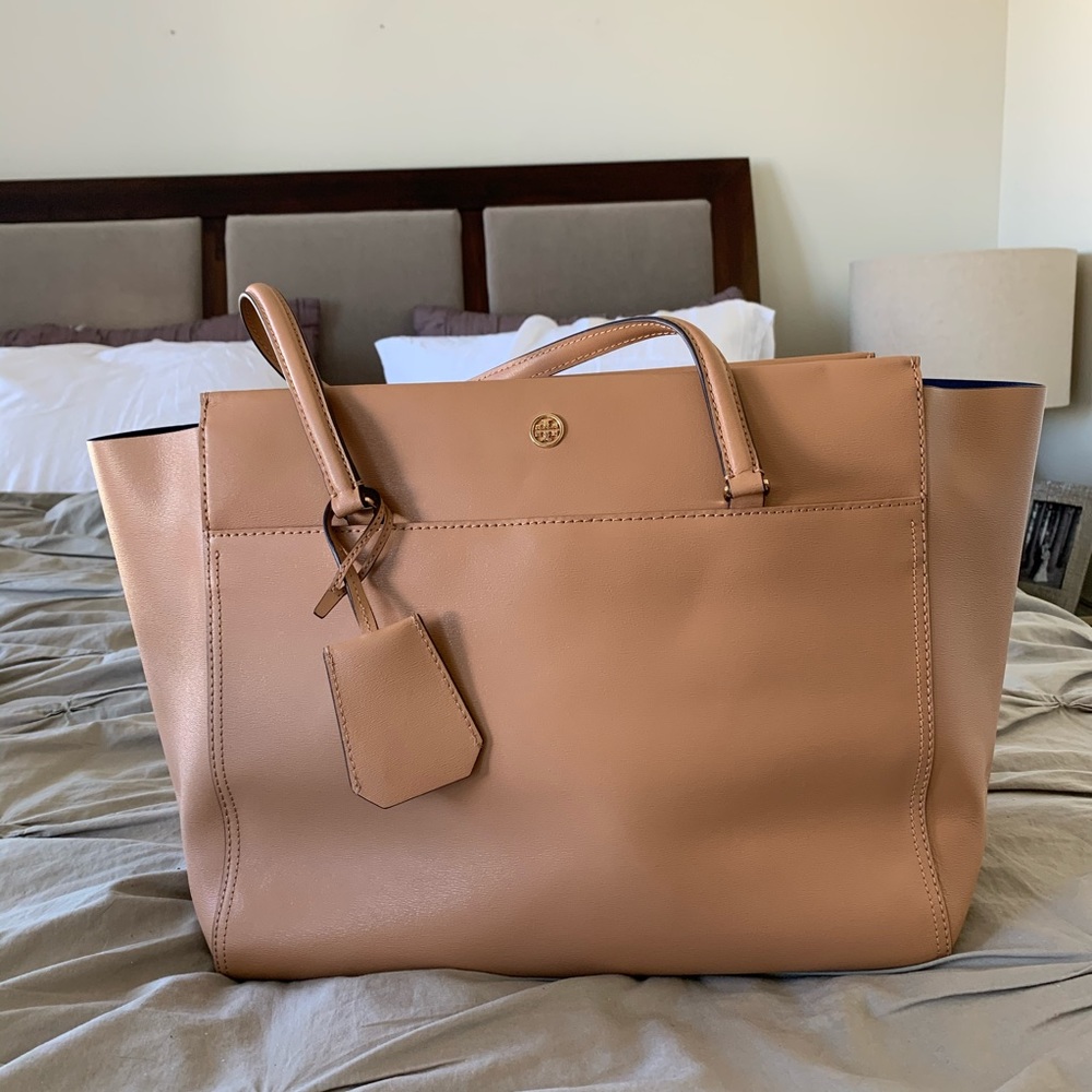 Tory Burch Robinson Tote
